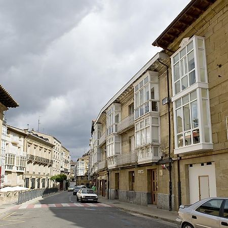 Apartamentos Turísticos Los Zapatos Morados Haro Exterior foto