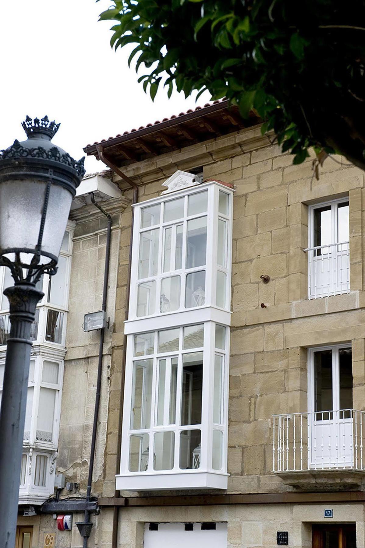 Apartamentos Turísticos Los Zapatos Morados Haro Exterior foto